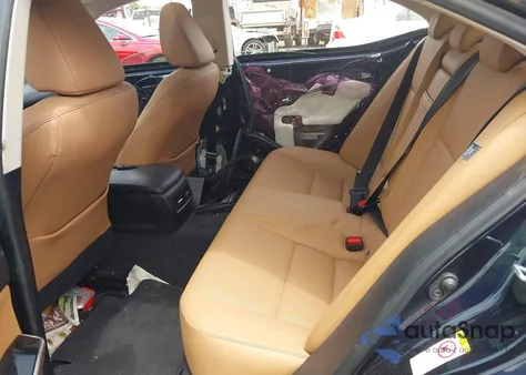 2018 Lexus Is 300 z USA, uszkodzony, nr VIN JTHC81D23J5028949